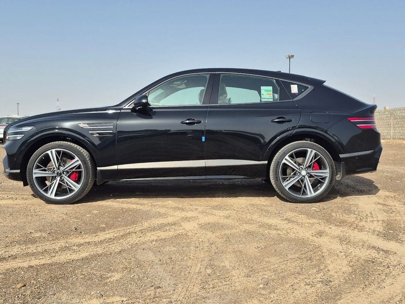 Hyundai Genesis  GENESIS MODEL 26