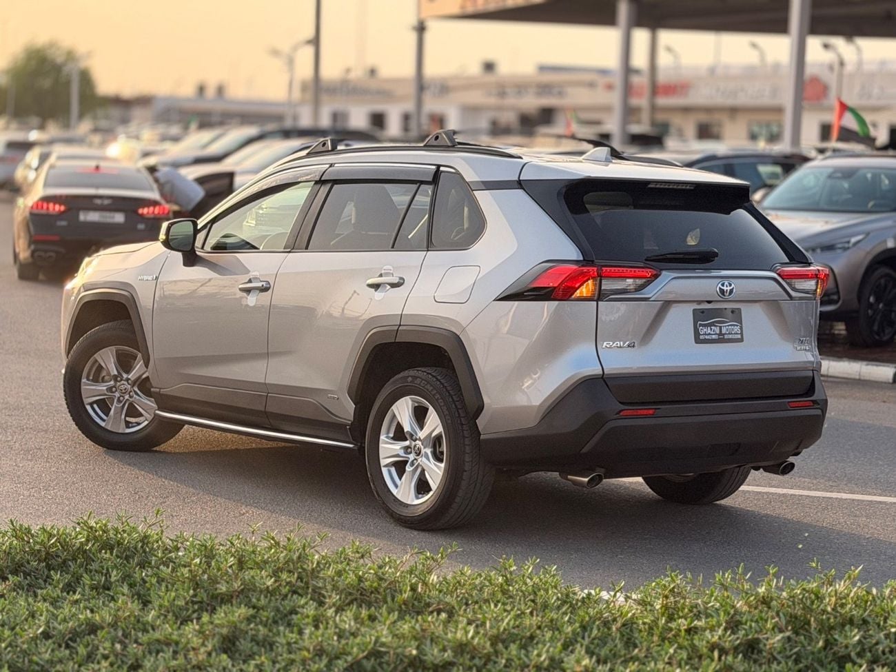 Toyota RAV4 Hybrid XLE 2.5L