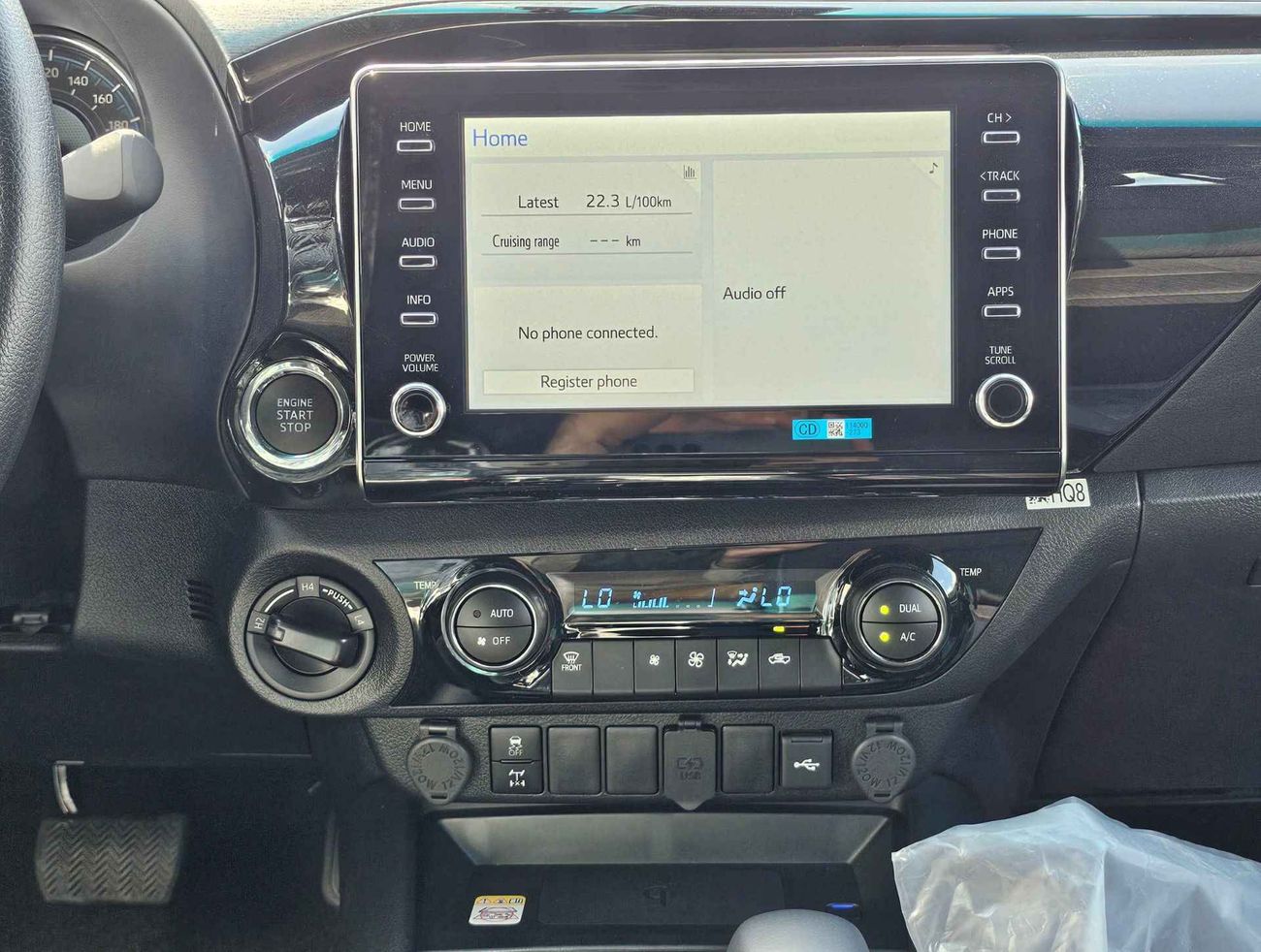 Toyota Hilux ADVENTURE, 2.8L DIESEL, A/T, "4" CAMERAS / ROLL BAR WITH RADAR / 4WD (CODE # HDAD28AF)