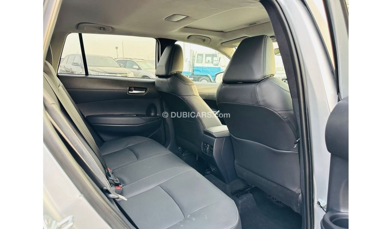 تويوتا كورولا كروس Toyota Corolla cross 2022 Full option 4x4