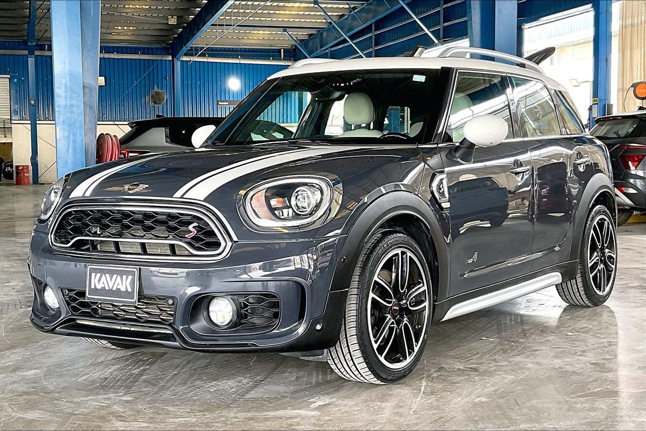 ميني كنتريمان Cooper S (JCW Styling Package) | شامل الضمان | 0 ﺪﻔﻋﺓ ﺃﻮﻟﻯ