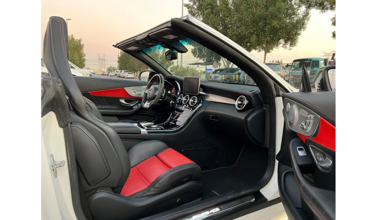 مرسيدس بنز C 63 كوبيه 2017 Mercedes Benz C63 Convertible Roof And Immaculate Condition