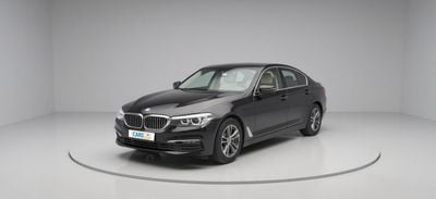 بي أم دبليو 520i EXCLUSIVE 2 | بدون دفعة مقدمة | اختبار القيادة في المنزل