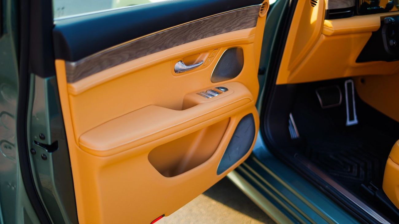 Seres 5 2025 Seres 5 Comfortline RWD / 1.5T Hybrid (Plug-In) / 40 kWh / 263 hp / Gcc Specs / Dealer Warranty