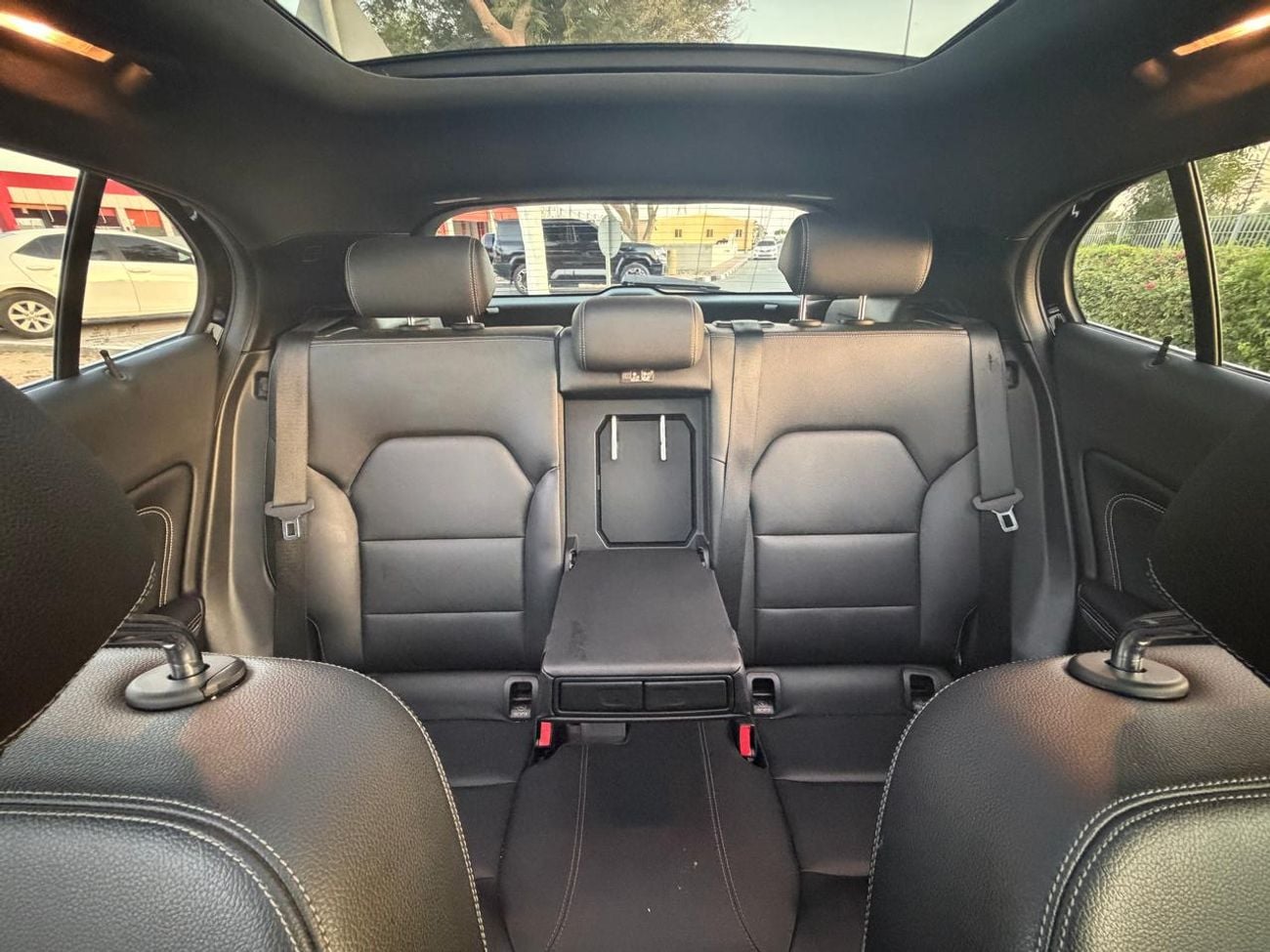 مرسيدس بنز GLA 250 2020 Mercedes-Benz GLA 250 4MATIC | TOP OPTIONS LIKE NEW WITH ONE YEAR WARRANTY
