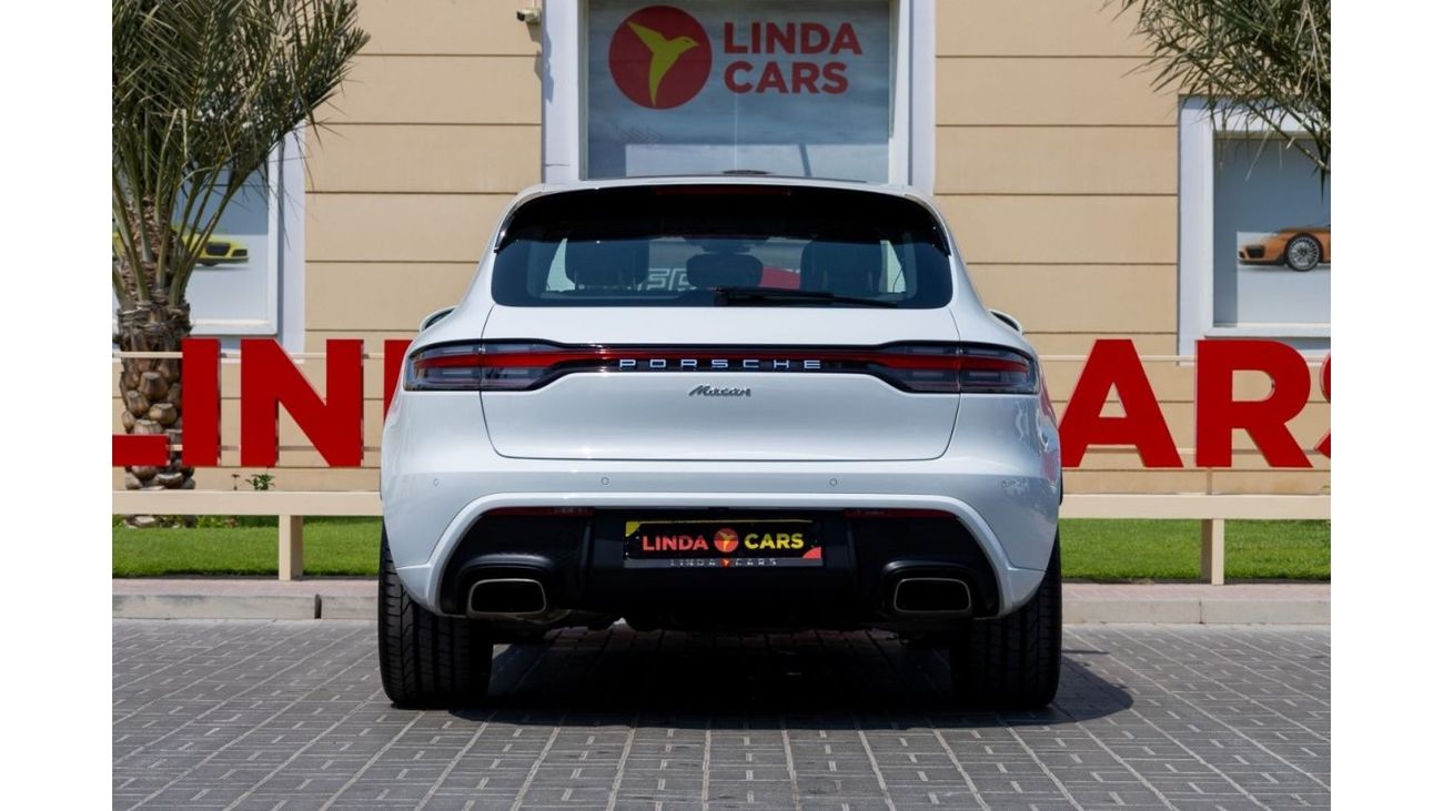 Porsche Macan Porsche Macan 2023 GCC under Agency Warranty with Flexible Down-Payment.