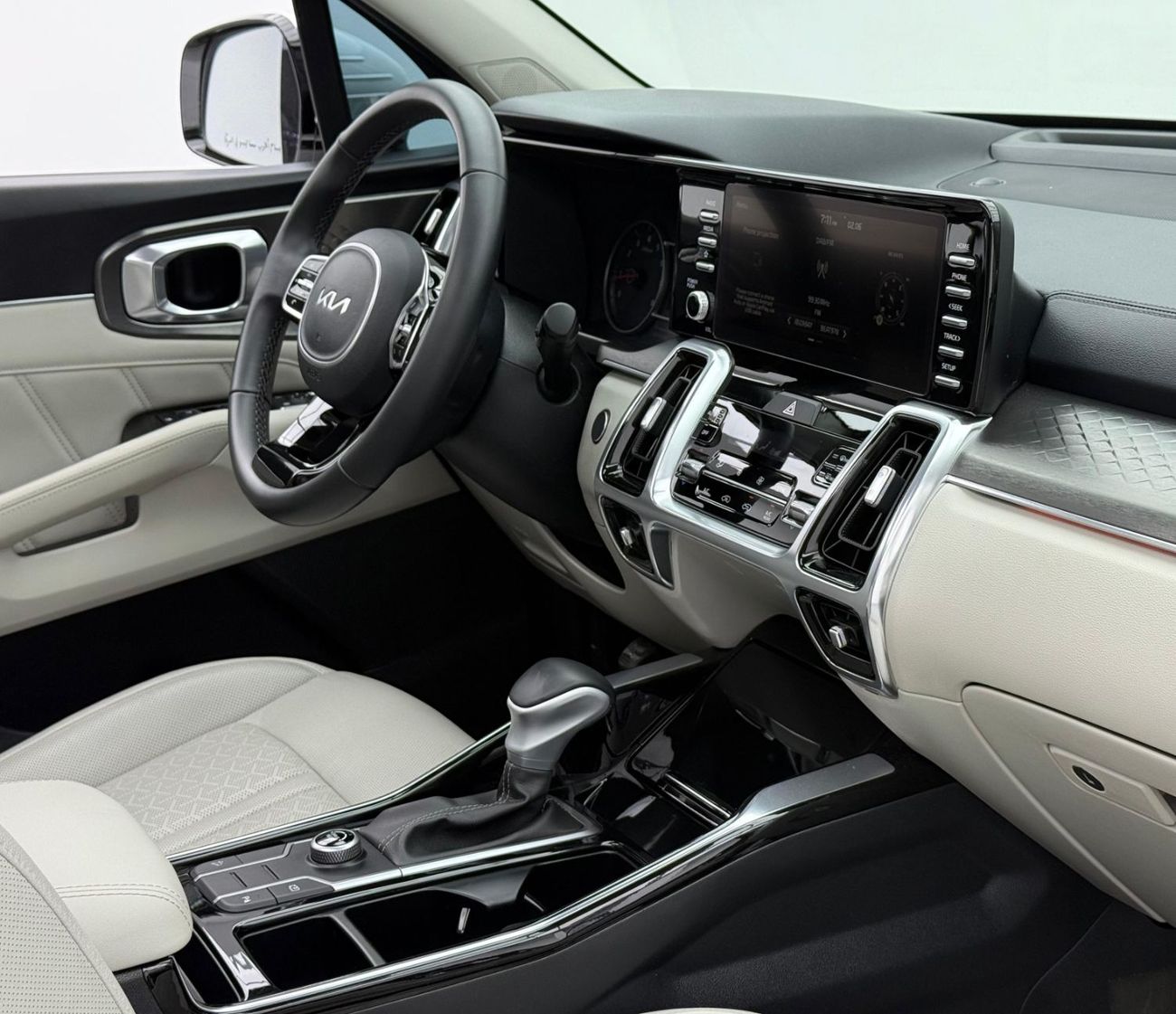 كيا سورينتو 2022 Kia Sorento DLX, 2027 Kia Warranty, Full Kia Service History, 7 Seater, GCC