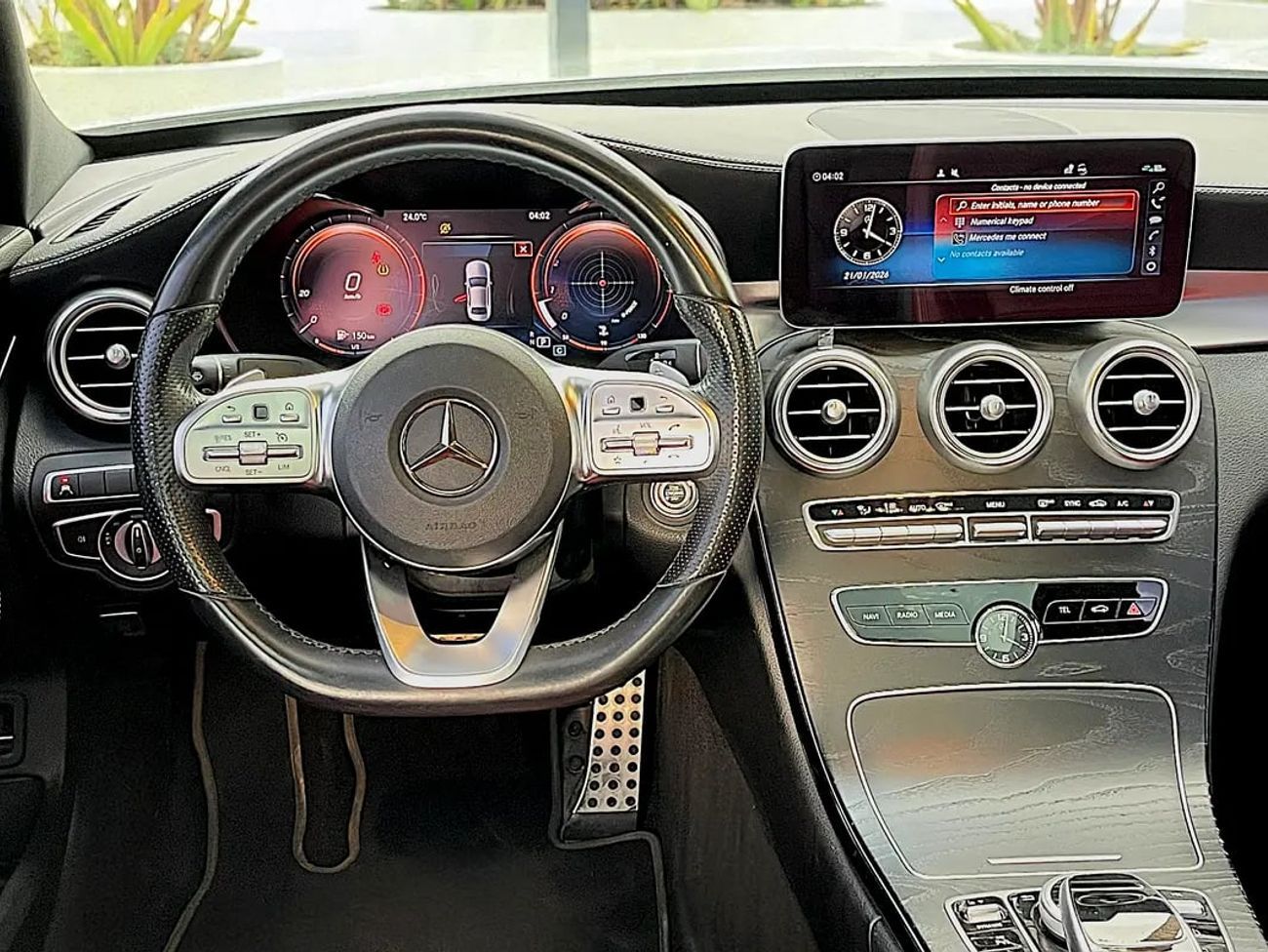 Mercedes-Benz C 200 1,360 PM | |C200 | | GCC | FREE ACCIDENT | FULL SERVICE HISTORY