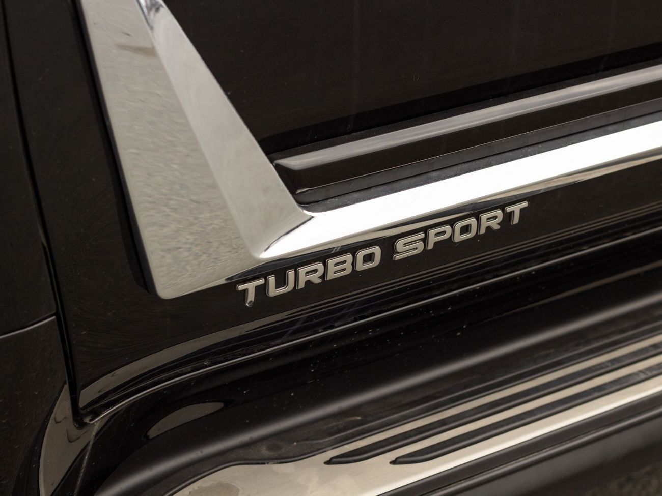 لكزس LX 700h EXPORT ONLY - LEXUS 700h 3.5L TWIN TURBO V6 TURBO SPORT