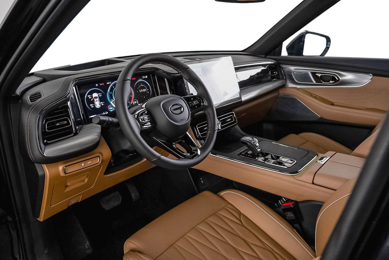 GAC GS8 Traveller Desert Raider