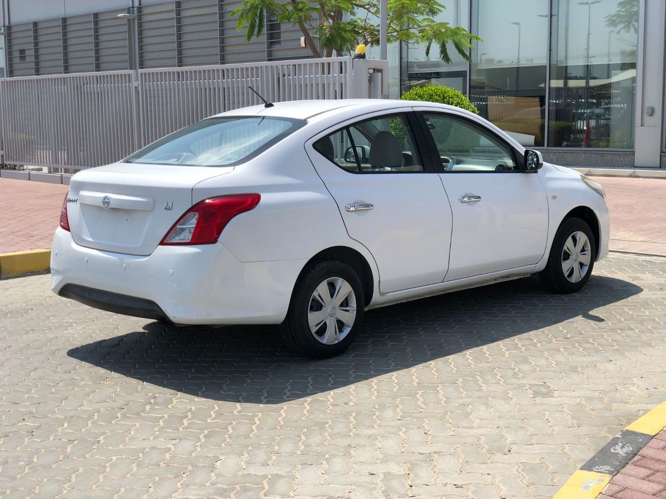 نيسان صني S GCC