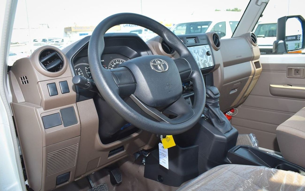Toyota Land Cruiser Pick Up 4.0L V6 Single Cabin A/T