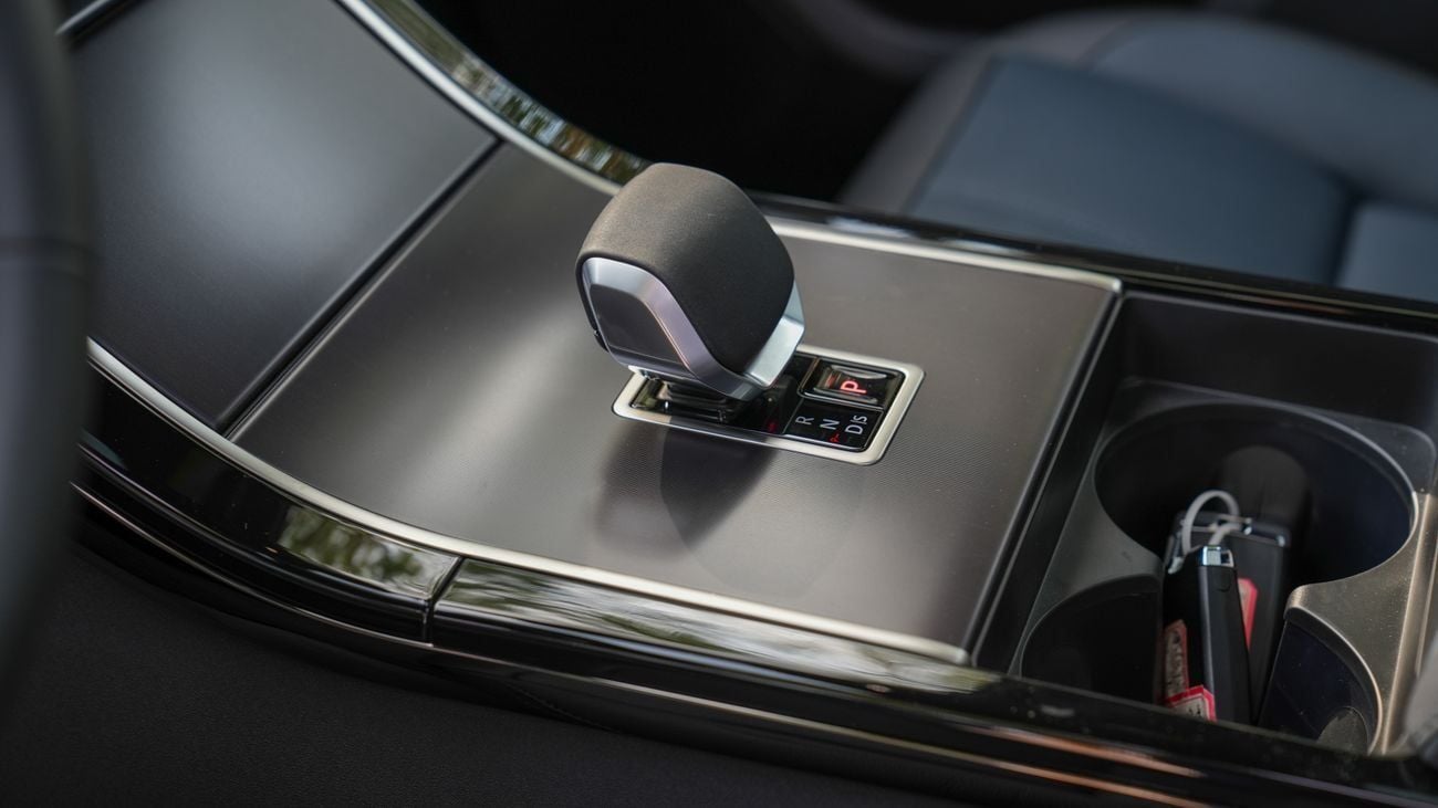 لاند روفر رينج روفر فيلار SE P250 DYNAMIC 2026!! FIVE YEARS WARRANTY!! THREE YEARS SERVICE CONTRACT