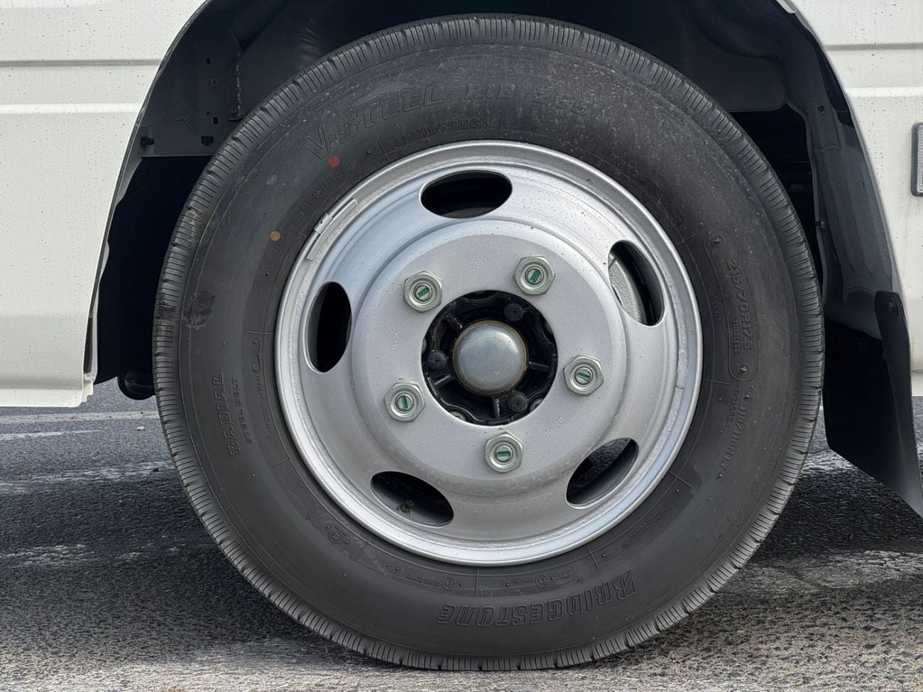 تويوتا كوستر 2.7L (23-Seater)