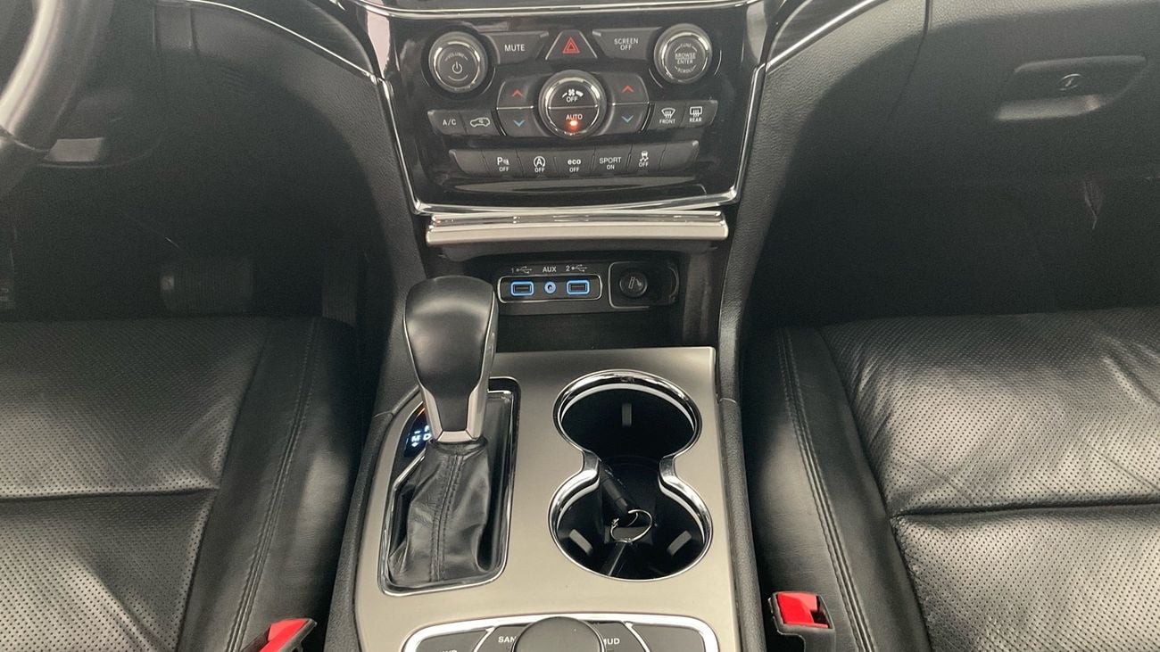 جيب جراند شيروكي Limited | شامل الضمان | 0 ﺪﻔﻋﺓ ﺃﻮﻟﻯ