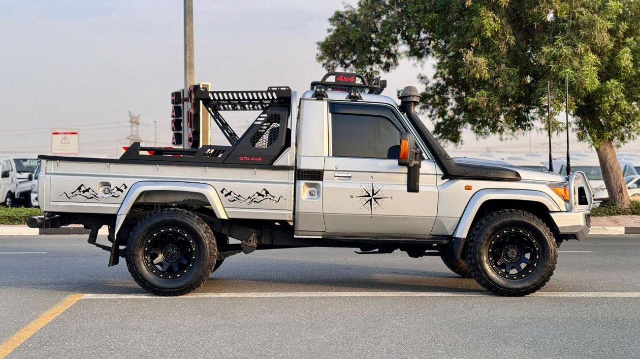 تويوتا لاند كروزر بيك آب AFTER MARKET MODIFIED | 4.5L DIESEL ENGINE | SINGLE CABIN | RHD