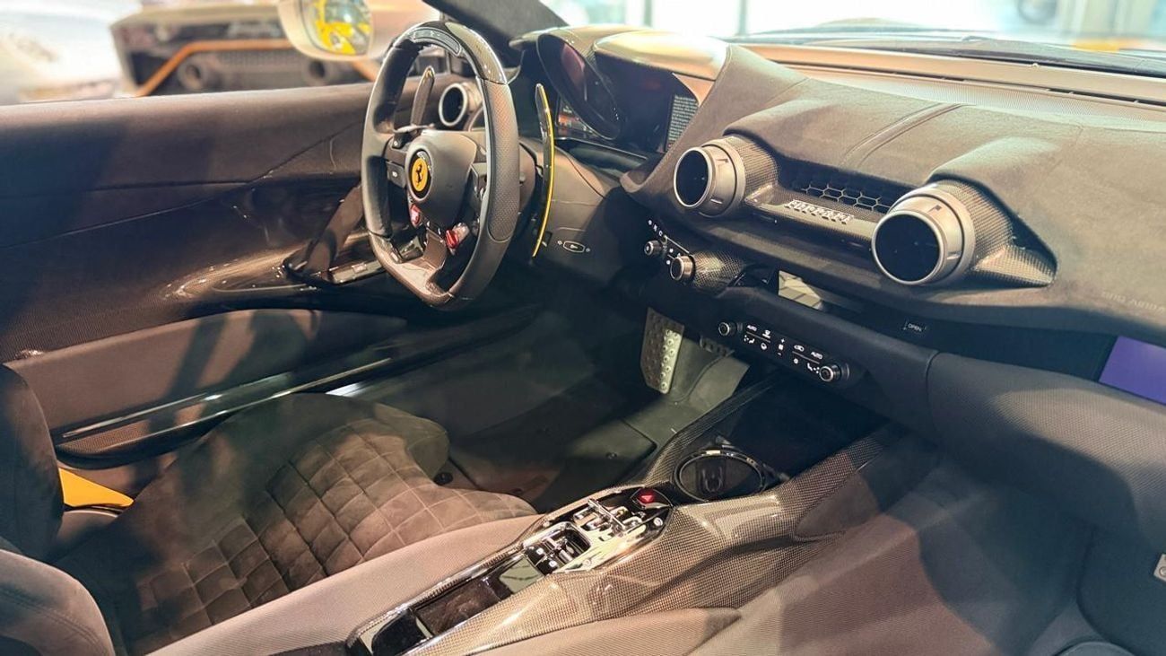 فيراري 812 كومبيتيزون