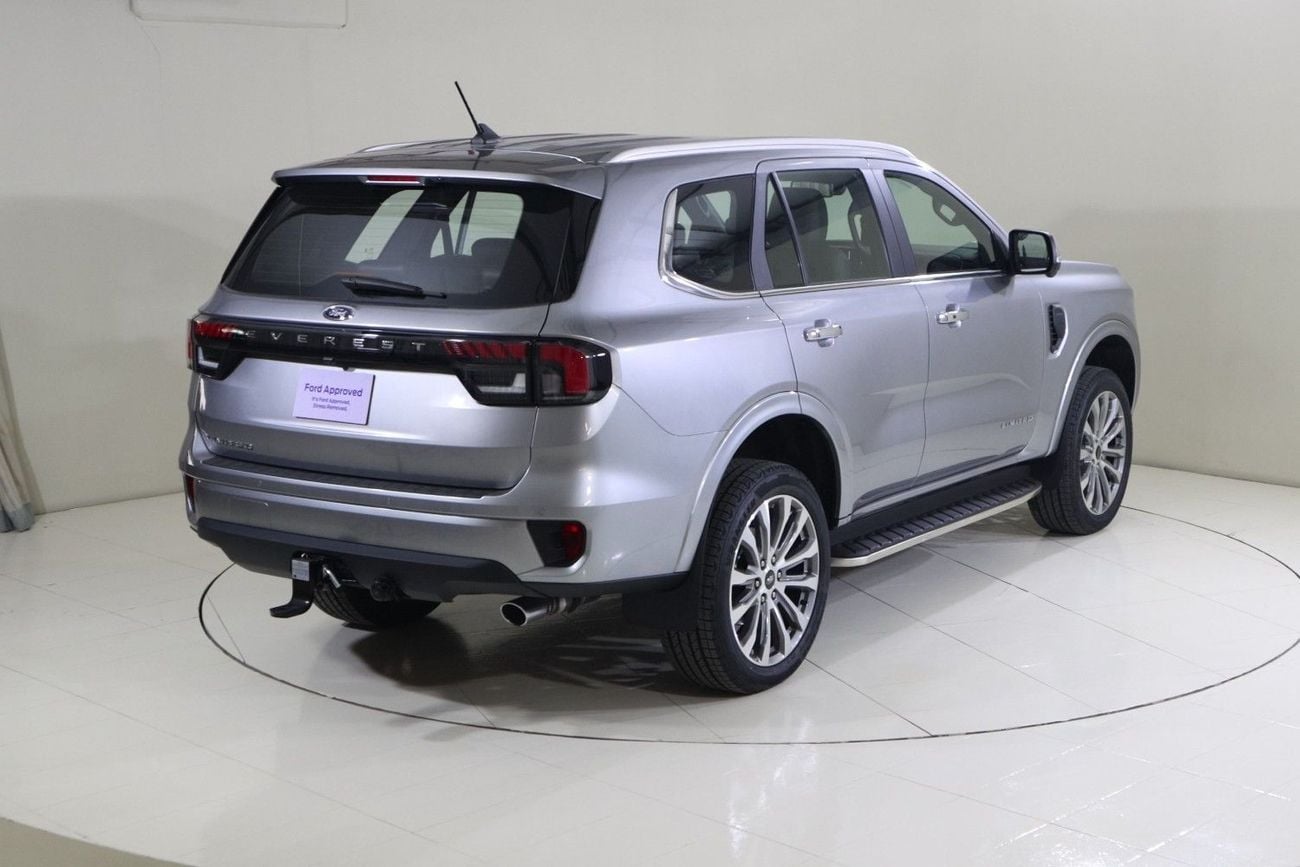 فورد ايفرست LIMITED / AL TAYER MOTORS AL QOUZ SHOWROOM