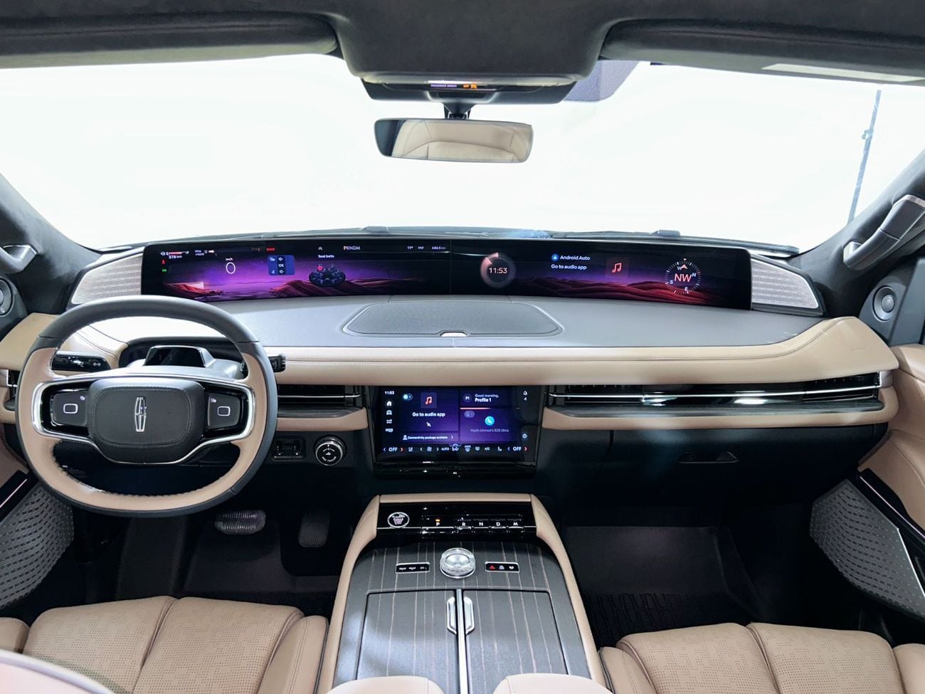 Lincoln Navigator Presidential 3.5L N1925 / AL TAYER MOTORS / AL QOUZ SHOWROOM
