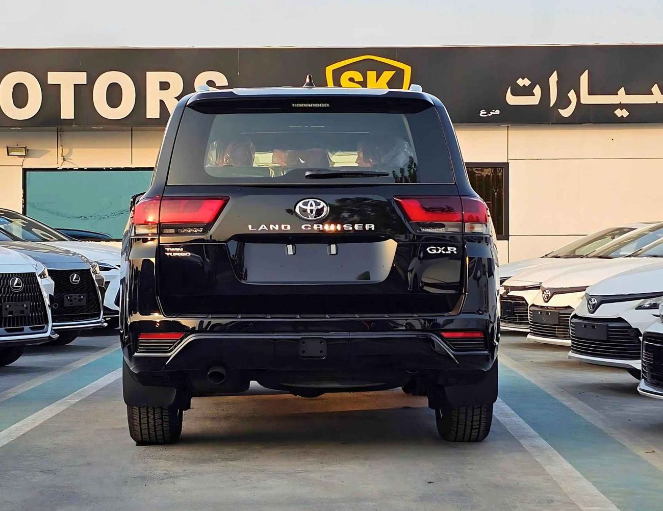 Toyota Land Cruiser LC300 GXR TWIN TURBO / 3.5L V6 PETROL / BIG DVD / JBL SPEAKERS / FULL OPTION / CODE # LC3GXRH