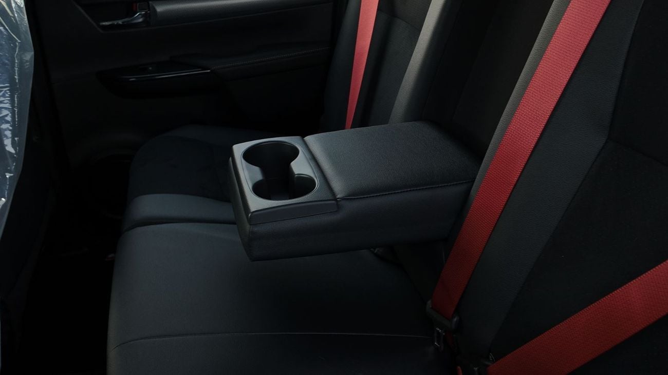 تويوتا هيلوكس GR Sport 2.8L