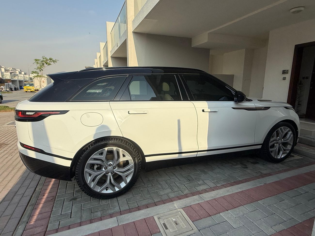 لاند روفر رينج روفر فيلار SE P250 - GCC