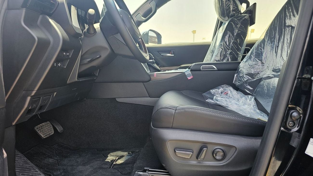 Toyota Land Cruiser 4.0 VXR BLACK INSIDE BLACK 2026 MODEL