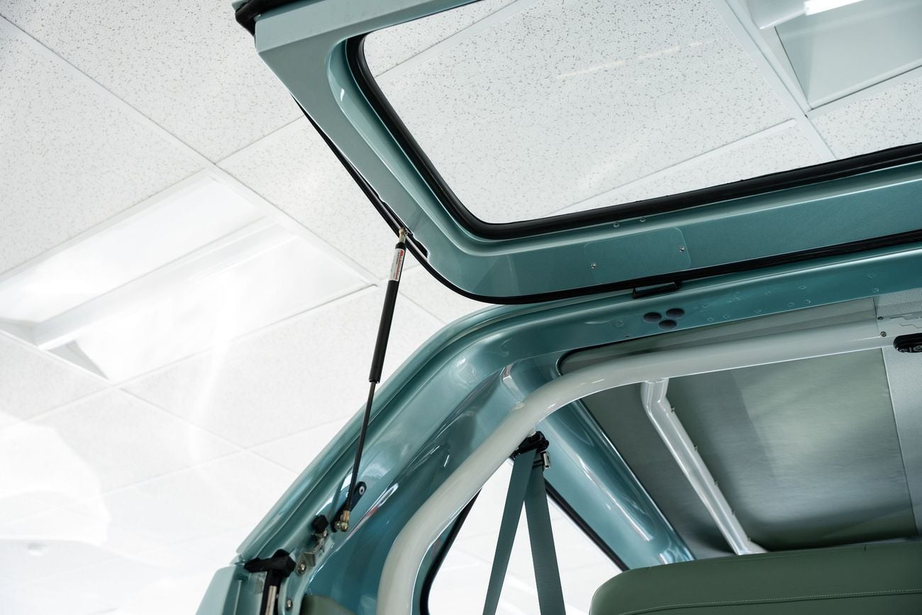 شيفروليه بليزر K5 Velocity Restorations LT1 10 Speed Pro Touring Restomod