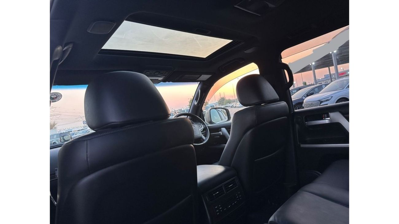 تويوتا لاند كروزر -