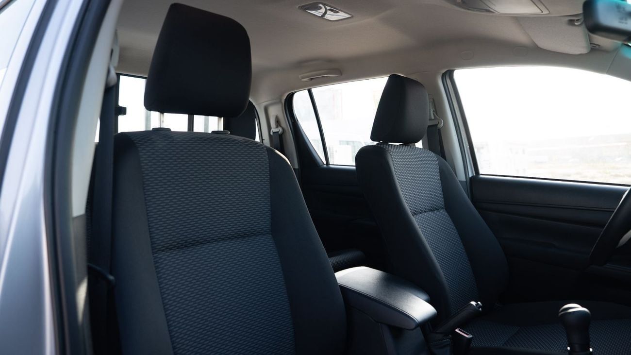 تويوتا هيلوكس 2025 Toyota Hilux 2.4 - Silver Metallic Inside Black | Export Only