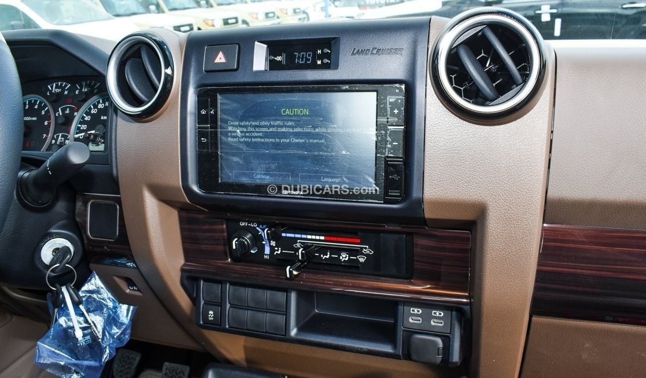 Toyota Land Cruiser Pick Up TOYOTA LAND CRUISER | PETROL SINGLE CABIN M/T | 4.0L V6 | 2024