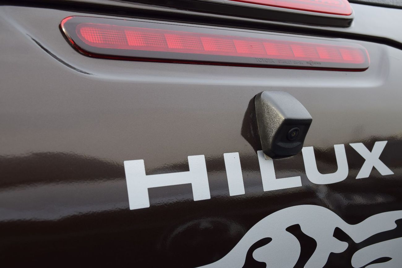 Toyota Hilux 4X4 DIESEL 2.8L Right Hand (Export Only)