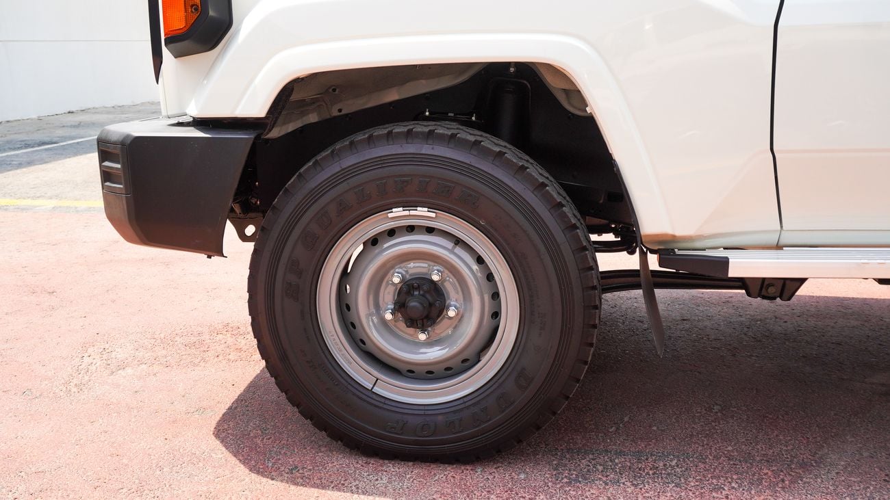 Toyota Land Cruiser Pick Up 4.2L Diesel M/T