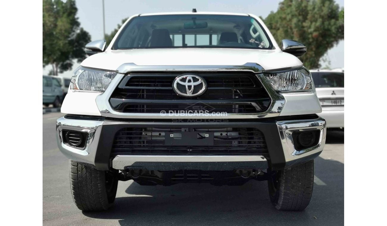 Toyota Hilux 2.8L 4CY Petrol, 17" Rims, Fabric Seats, Xenon Headlights, Dual Airbags, CD Player (CODE # THBS03)