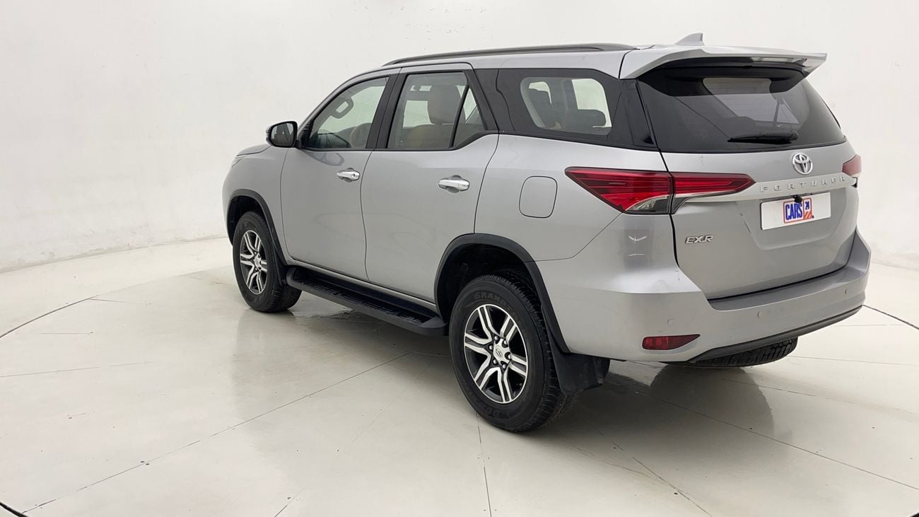 تويوتا فورتونر EXR 2.7 | بدون دفعة مقدمة | اختبار القيادة في المنزل