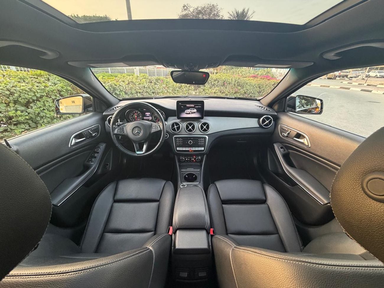 مرسيدس بنز GLA 250 2020 Mercedes-Benz GLA 250 4MATIC | TOP OPTIONS LIKE NEW WITH ONE YEAR WARRANTY