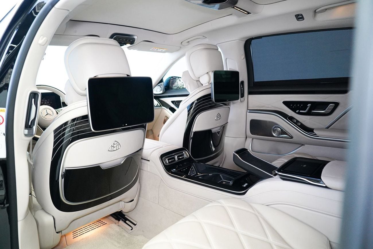 مرسيدس مايباخ S680 مايباخ