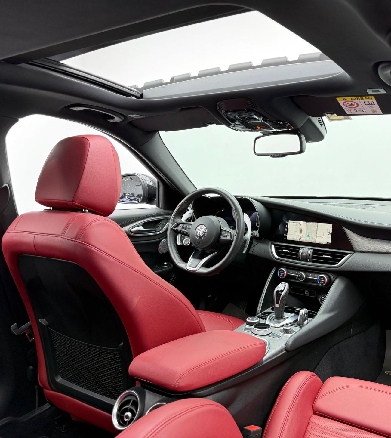 ألفا روميو جوليا 2024 Alfa Romeo Giulia Veloce Q2 MCA, 2028 Agency Warranty  Service Contract, Agency FSH, GCC