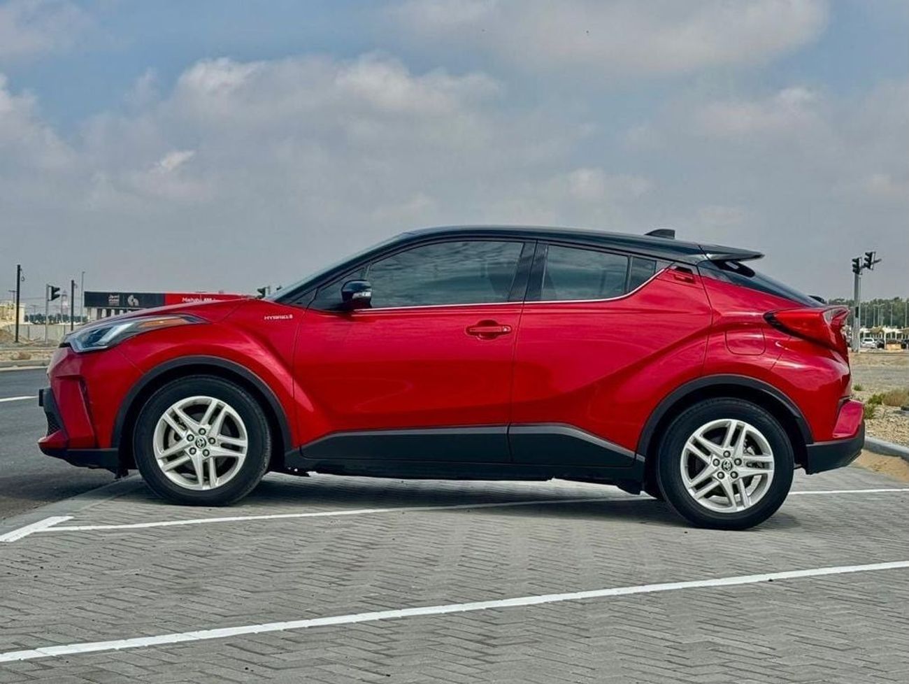 Toyota CHR Toyota C-HR Hybrid ,2023 (1.8L) GCC Specs Full Option