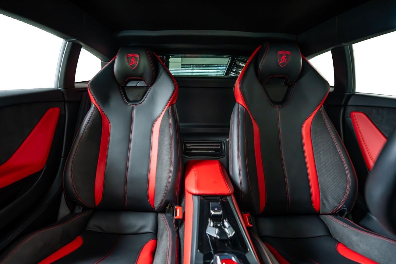 لامبورغيني هوراكان LP580-2-Very Low Mileage-Mint Condition-Italian Style Design