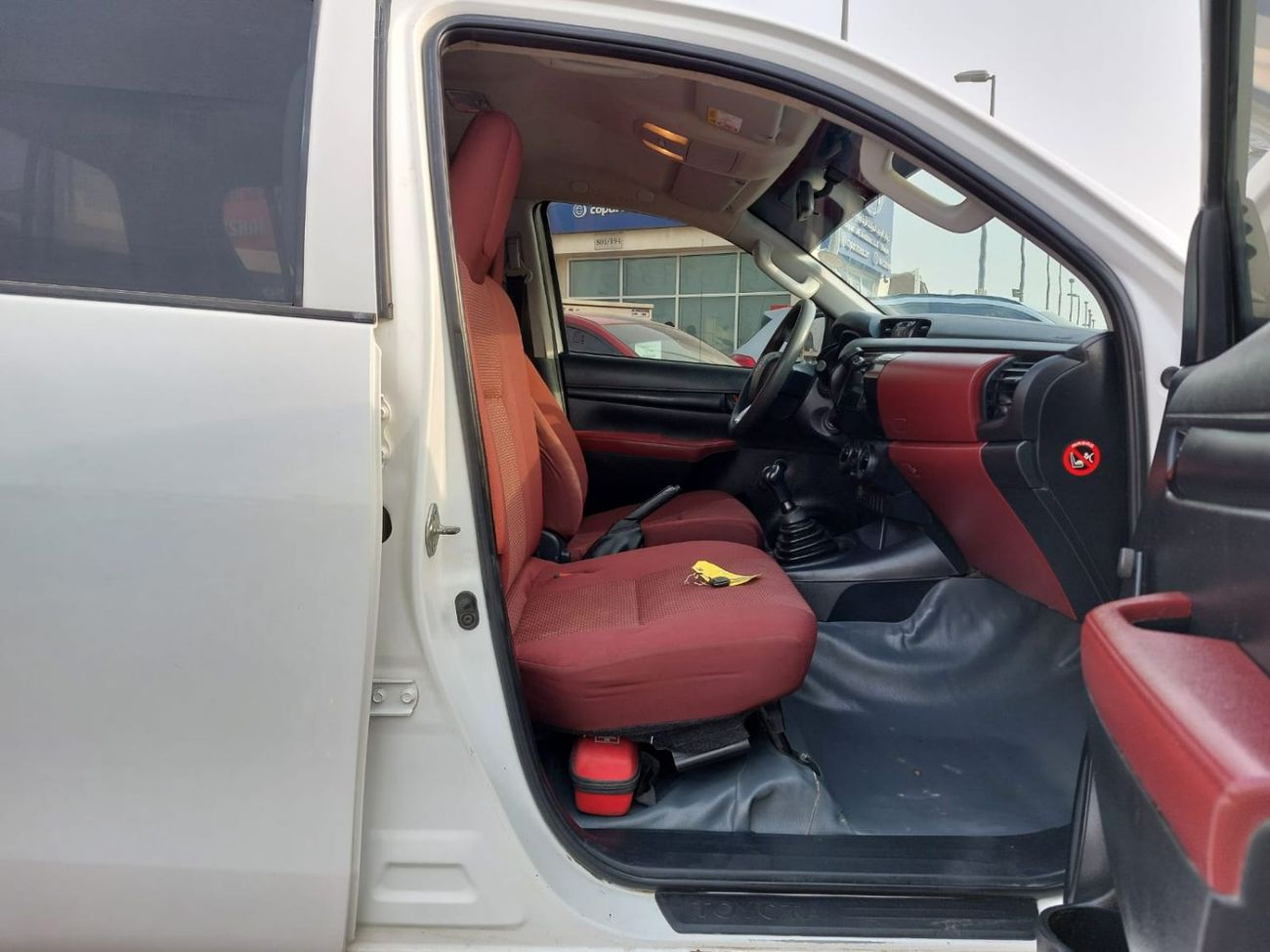 تويوتا هيلوكس GL 2.7L Double Cab Utility