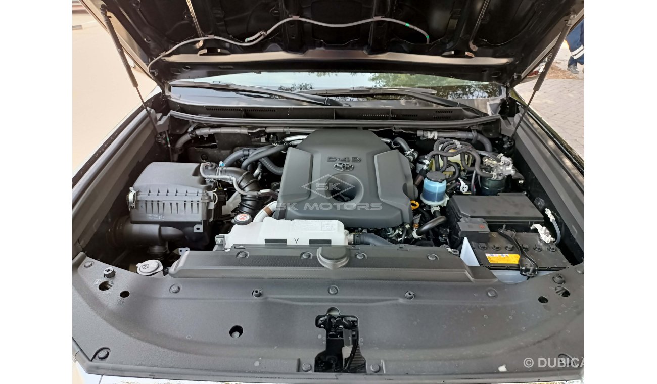 Toyota Prado 2.8L, 17" Rims, Xenon Headlights, Headlight Aiming Knob, Rear Camera, Fabric Seats (CODE # LCTXL10)