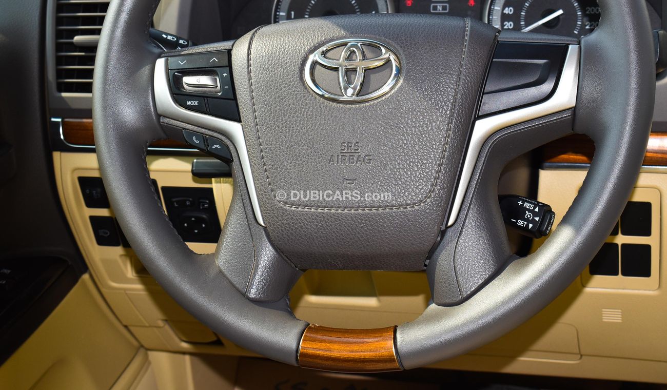 Toyota Land Cruiser GXR V8 With VXR Badge