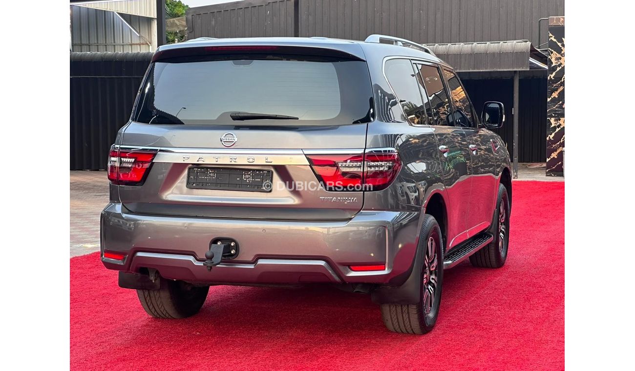 Nissan Patrol SE Titanium