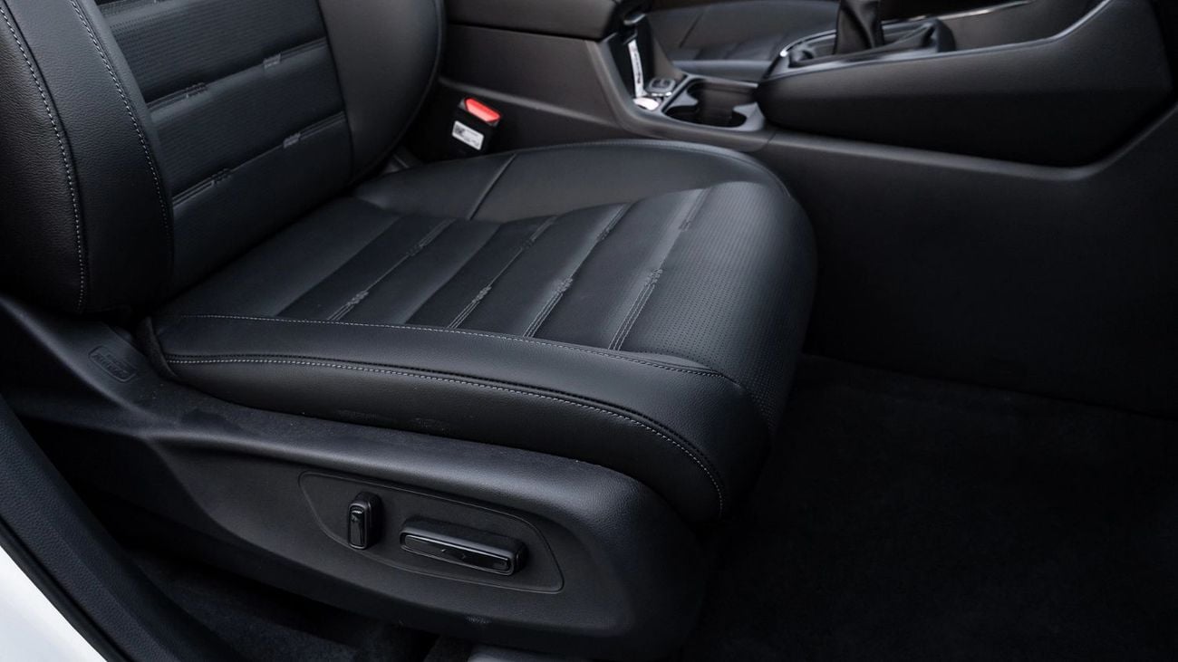 Honda CR-V  2026 |HONDA CRV GLOBAL 30-YEAR HONOR EDITION 240 TURBO 2WD INTELLIGENT EDITION [ EXPORT ONLY ]