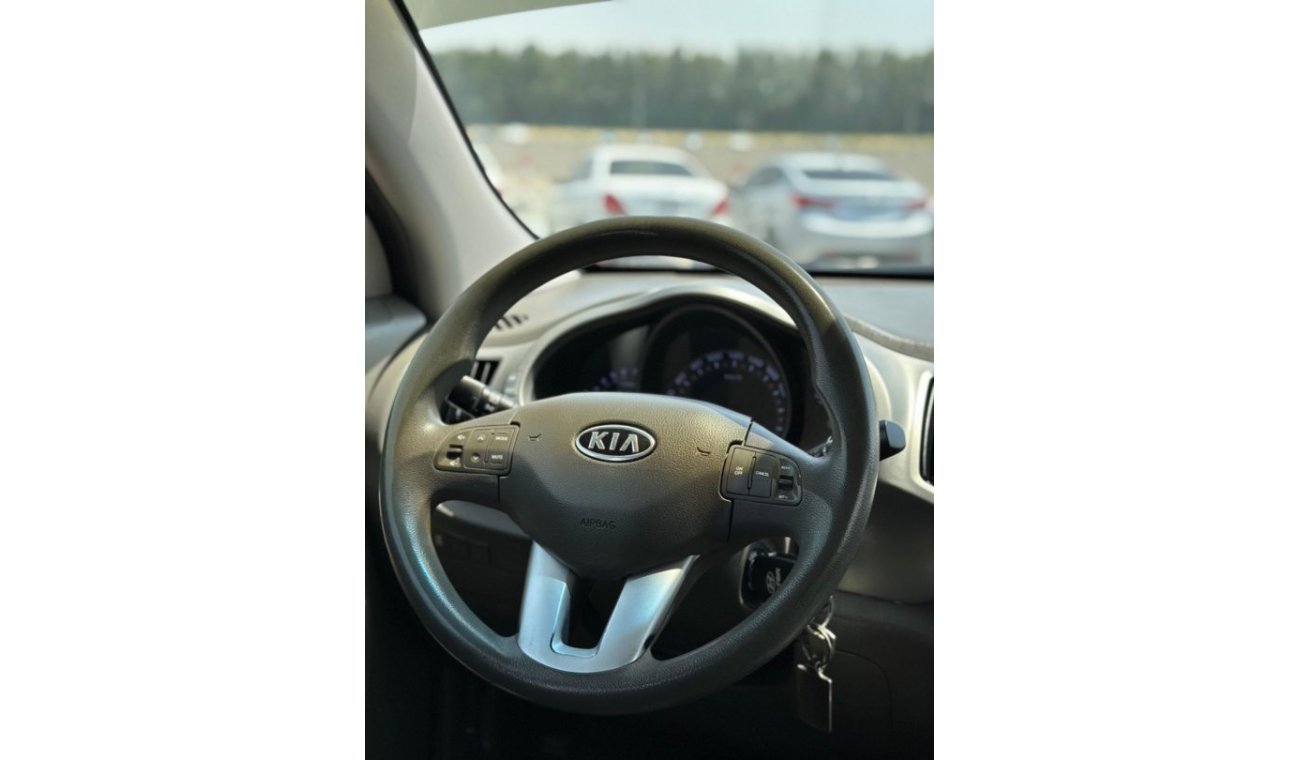 Kia Sportage LX Obtion No. 2 without accidents GCC