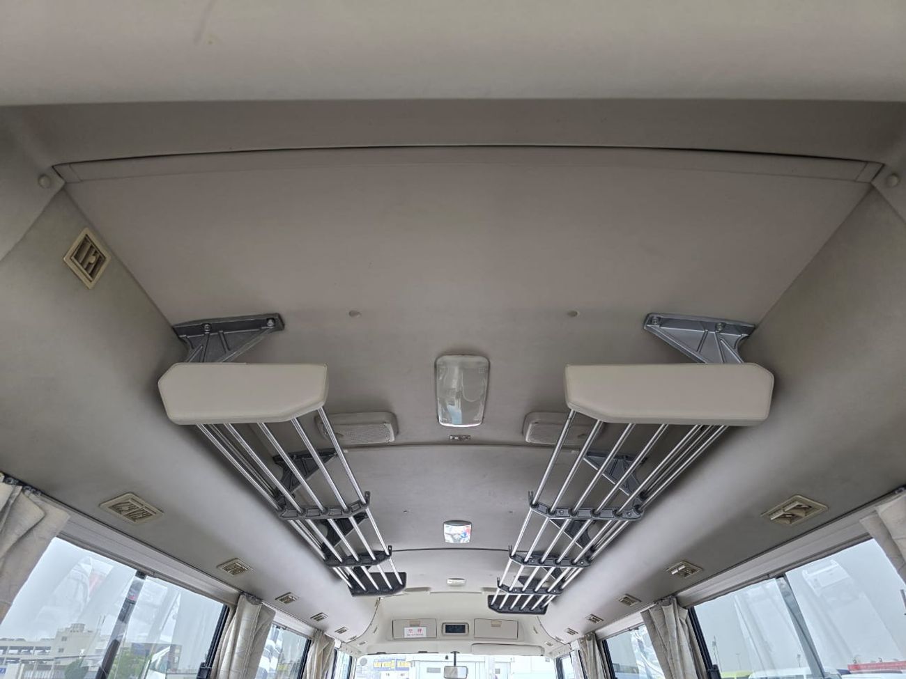 Mitsubishi Rosa MITSUBISHI ROSA BUS RHD 2002 MODEL 4.9 L DIESEL AUTOMATIC(PM00081)