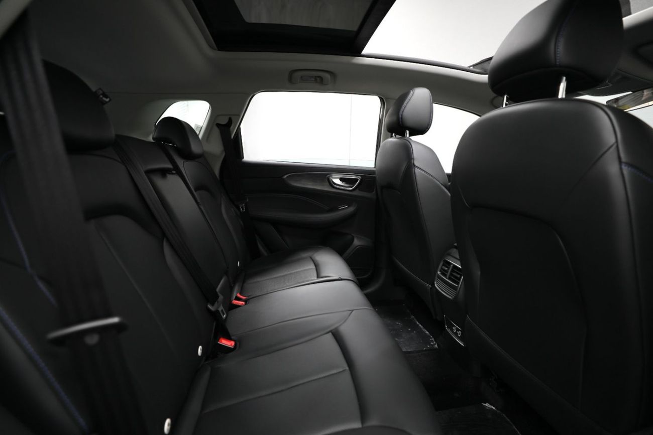 Roewe RX5 Brand New | Full option | V4 1.5L | Warranty Till 2028 | Brand New | AED 1,050 monthly with 0% Downp