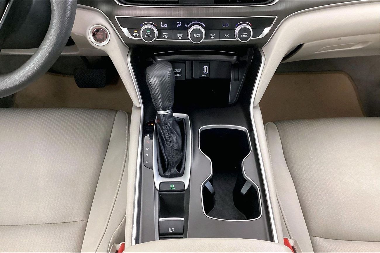 هوندا أكورد LX | National Day Celebration | شامل الضمان | 0 ﺪﻔﻋﺓ ﺃﻮﻟﻯ