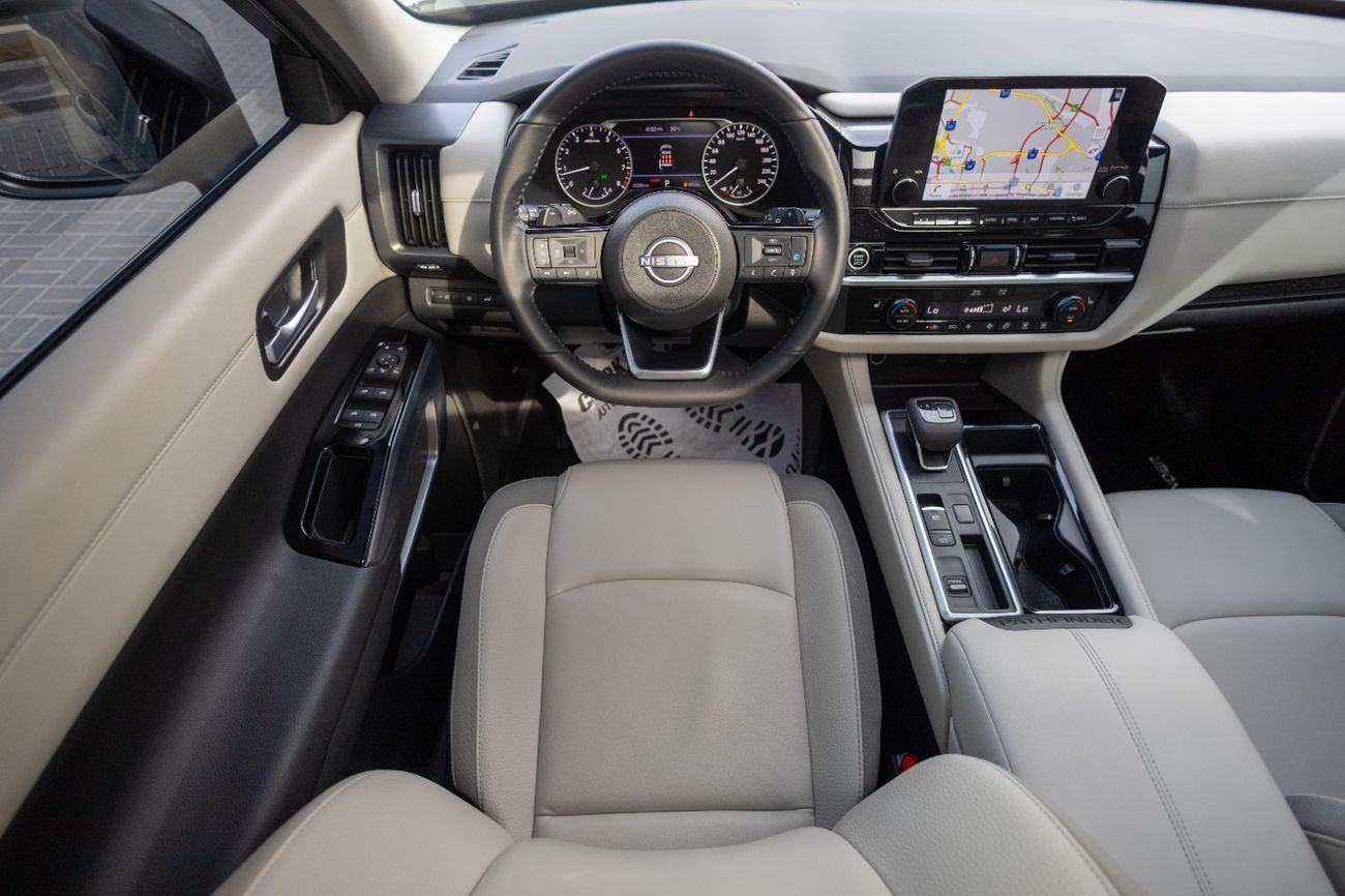 Nissan Pathfinder SV 3.5L AWD (7 Seater)